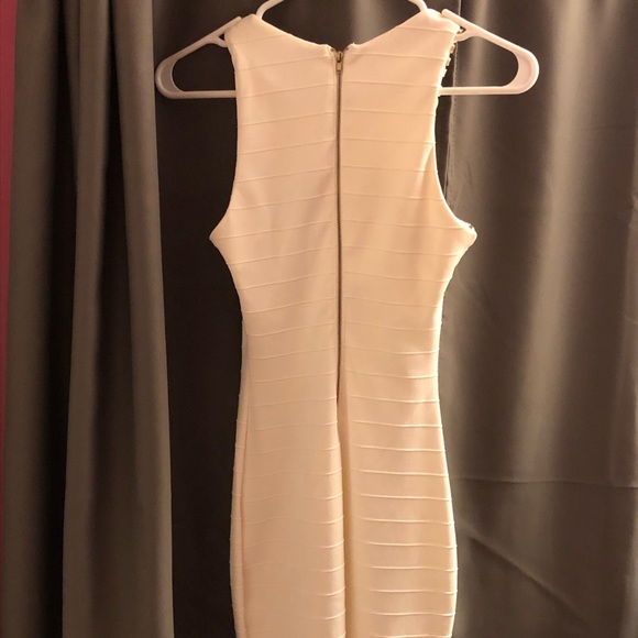White bodycon dress - Picture 3 of 3